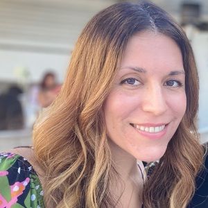 Meet your Posher, Olivia